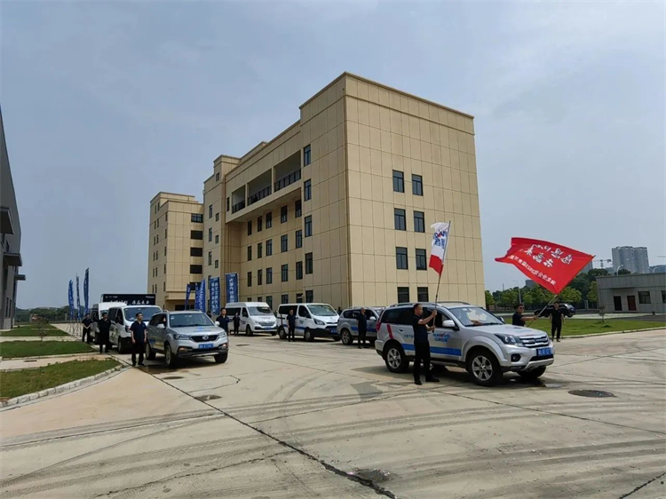 热情似火，，，效劳加码！yp街机智能基础装备效劳万里行为您保驾护航