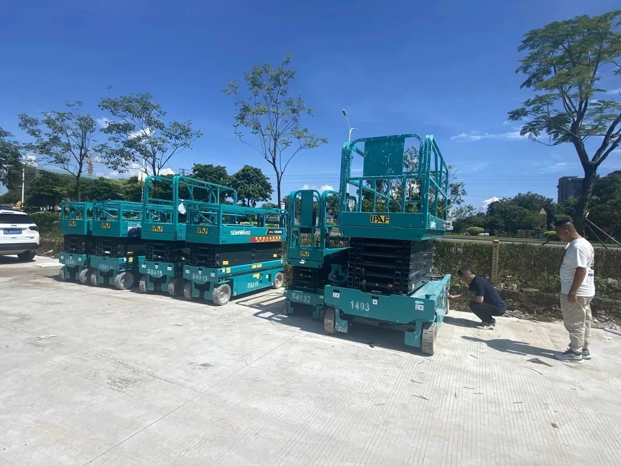 品质yp街机，，，，，，，专心折务！yp街机智能高空机械效劳万里行走进华南