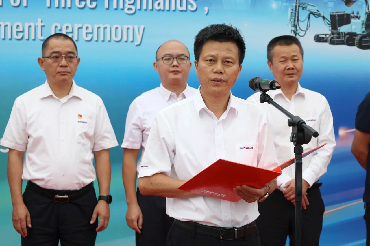 一连进军国际市。。。p街机智能近百台装备集中发货