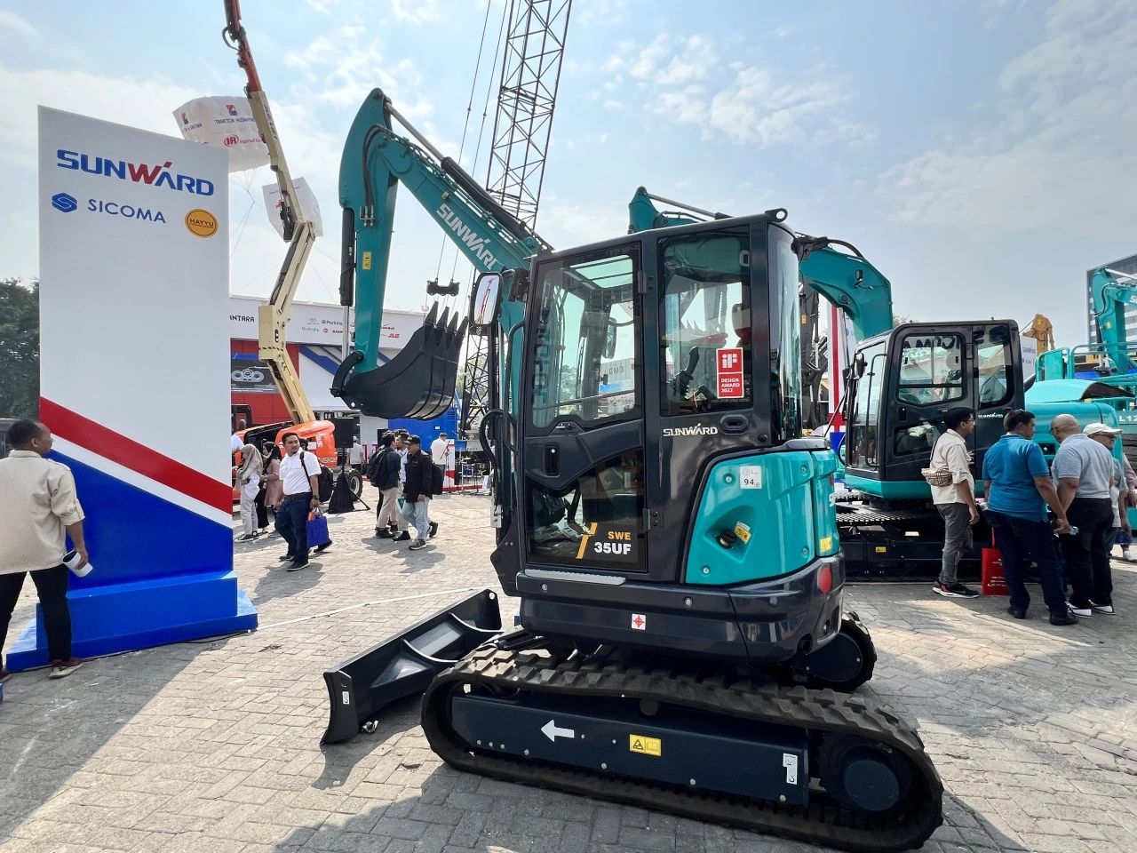 深耕细作，，，，，，，，逆势增添！yp街机智能艳服亮相印尼雅加达矿业展