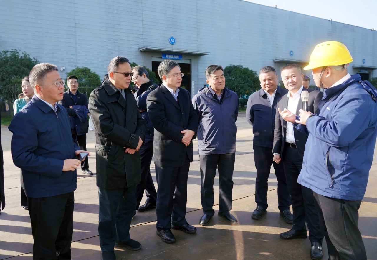 聚焦装备再制造！上海市政协副主席、党组副书记肖贵玉带队调研yp街机智能