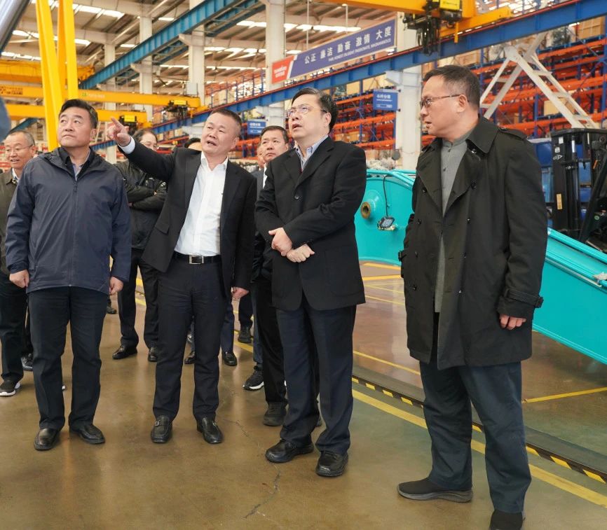 聚焦装备再制造！上海市政协副主席、党组副书记肖贵玉带队调研yp街机智能