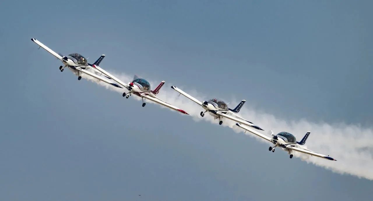 央媒聚焦！一起见证首届亚洲通用航空展上的yp街机风范