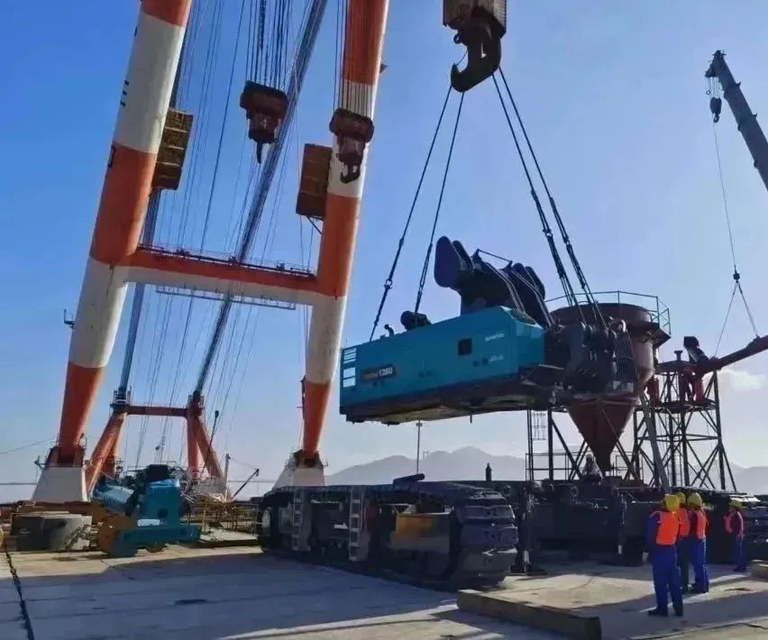 周全告捷！yp街机智能超等旋挖钻机圆满完成甬舟铁路西堠门公铁两用大桥桩基施工使命