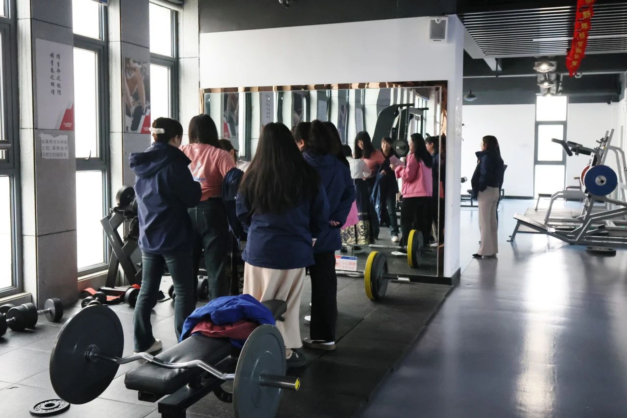 多姿多彩绽青春！yp街机智能开展“三八”国际劳动妇女节主题庆；；；；；；疃