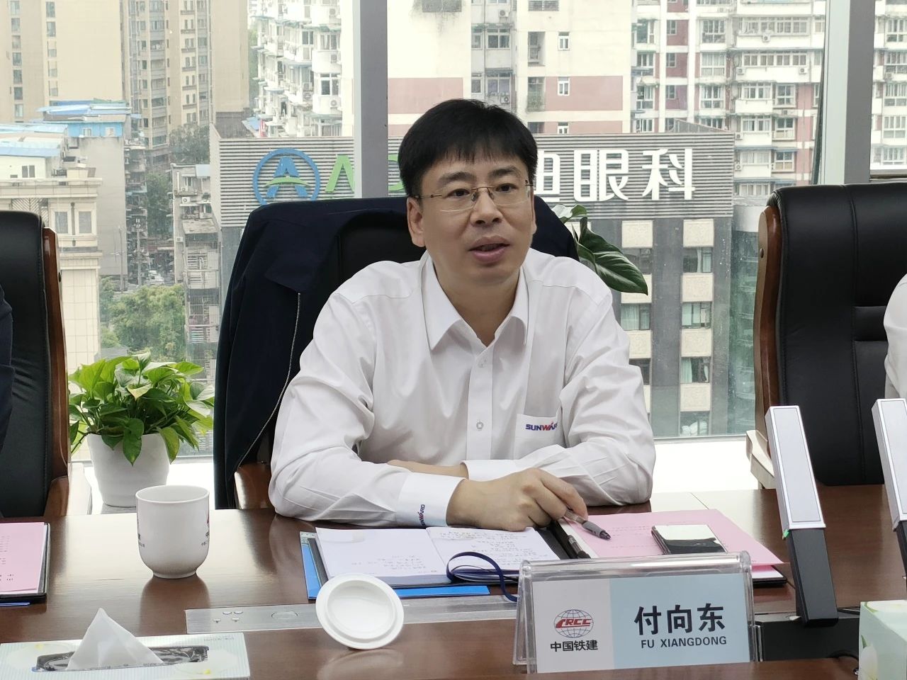 顺应新形势，，，，追求新相助！yp街机智能到访中铁二十三局