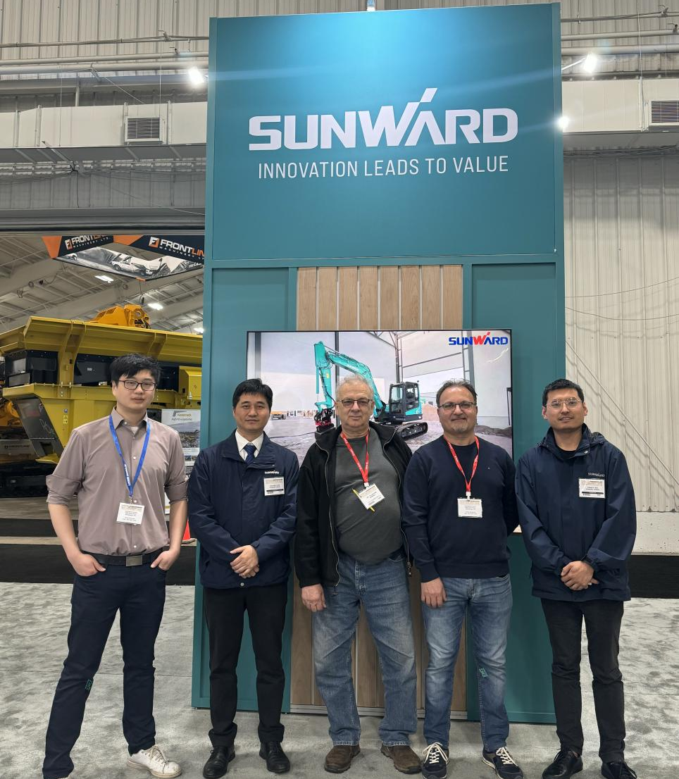 yp街机智能亮相加拿大最大重型装备展