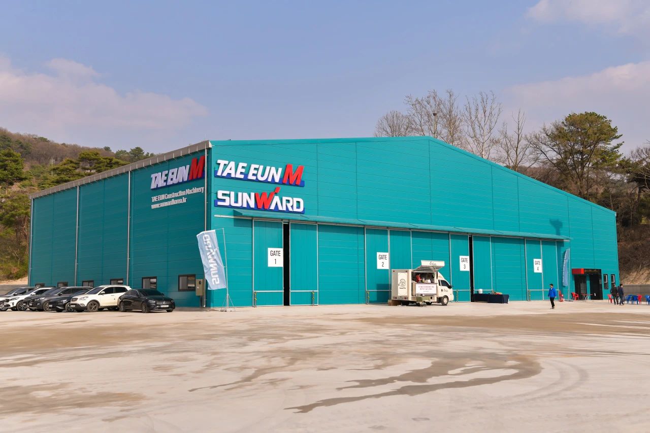 yp街机韩国包管中心开业庆典暨“yp街机杯”高尔夫球赛圆满举行