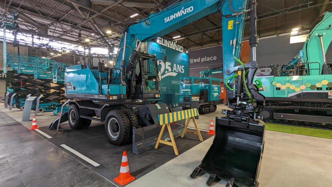 赢战INTERMAT 2024！yp街机智能土方机械深耕全球高端市场