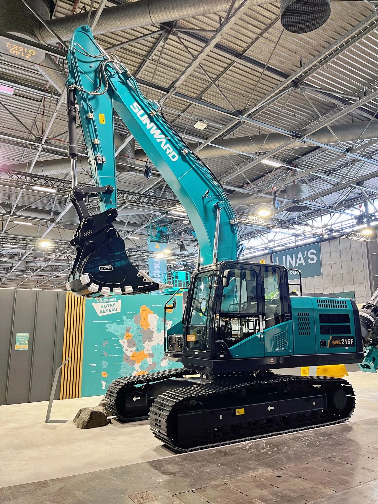 赢战INTERMAT 2024！yp街机智能土方机械深耕全球高端市场