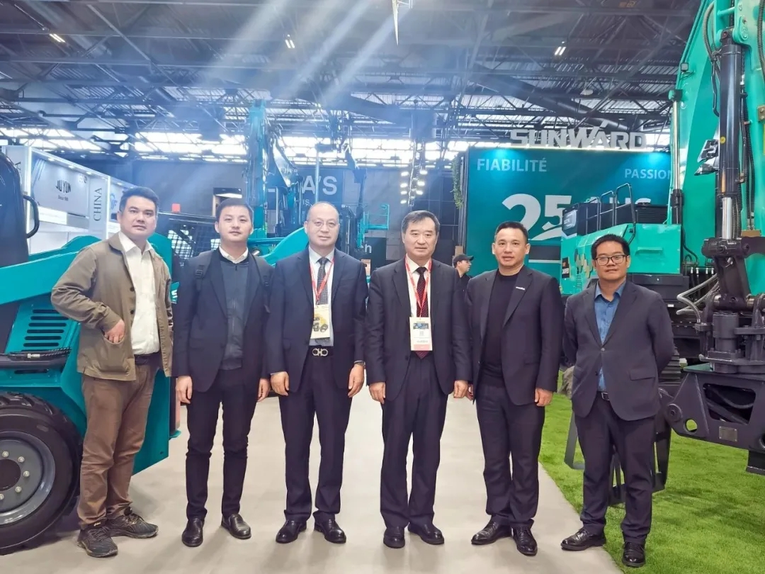 赢战INTERMAT 2024！yp街机智能土方机械深耕全球高端市场