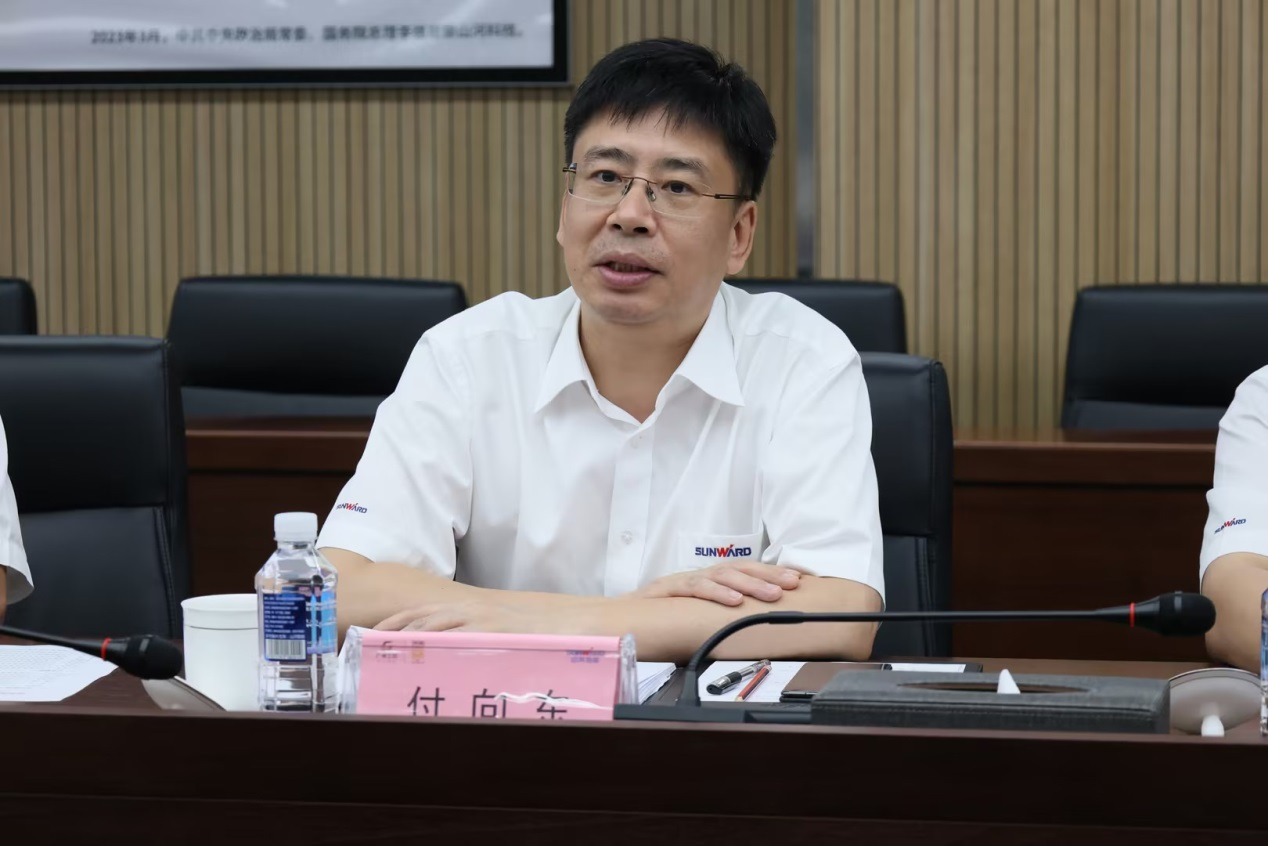 深化交流相助！广州港李明忠副总司理率队莅临yp街机智能考察交流！