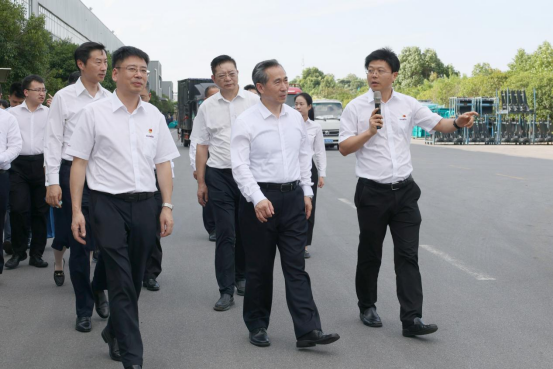 中国贸促会会长任鸿斌调研yp街机智能