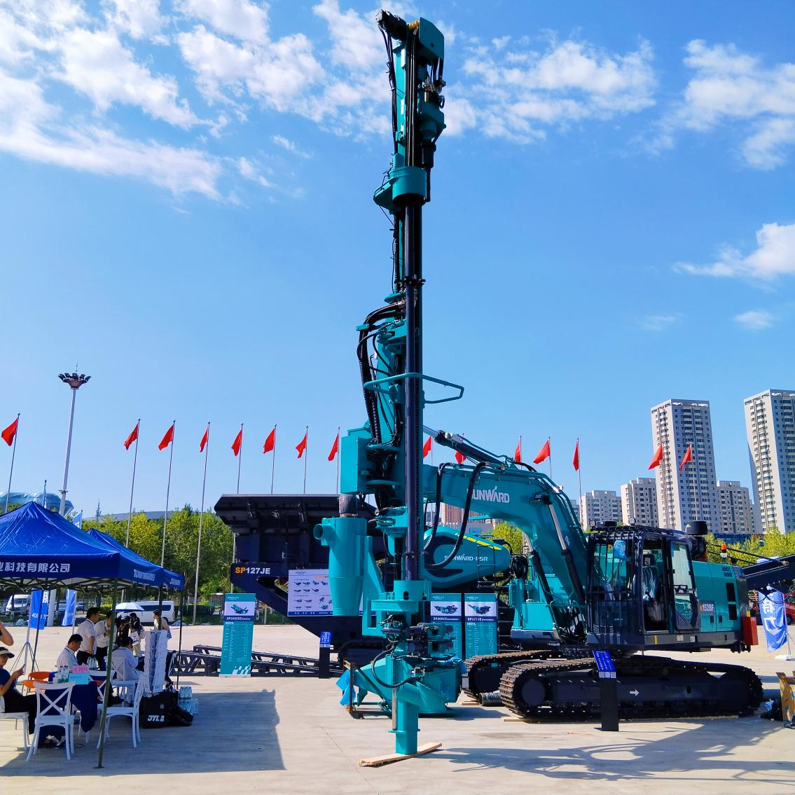 yp街机智能5G智能钻机亮相新疆矿博会