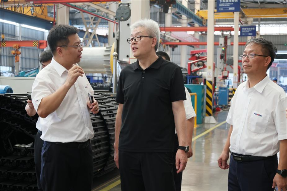 中国五矿工会主席、职工董事张晔到yp街机智能调研交流