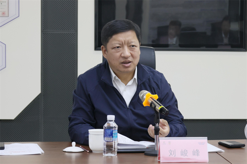 同船出海，，，，，，共赢未来！中铁九局副总司理刘峻峰一行到访yp街机智能