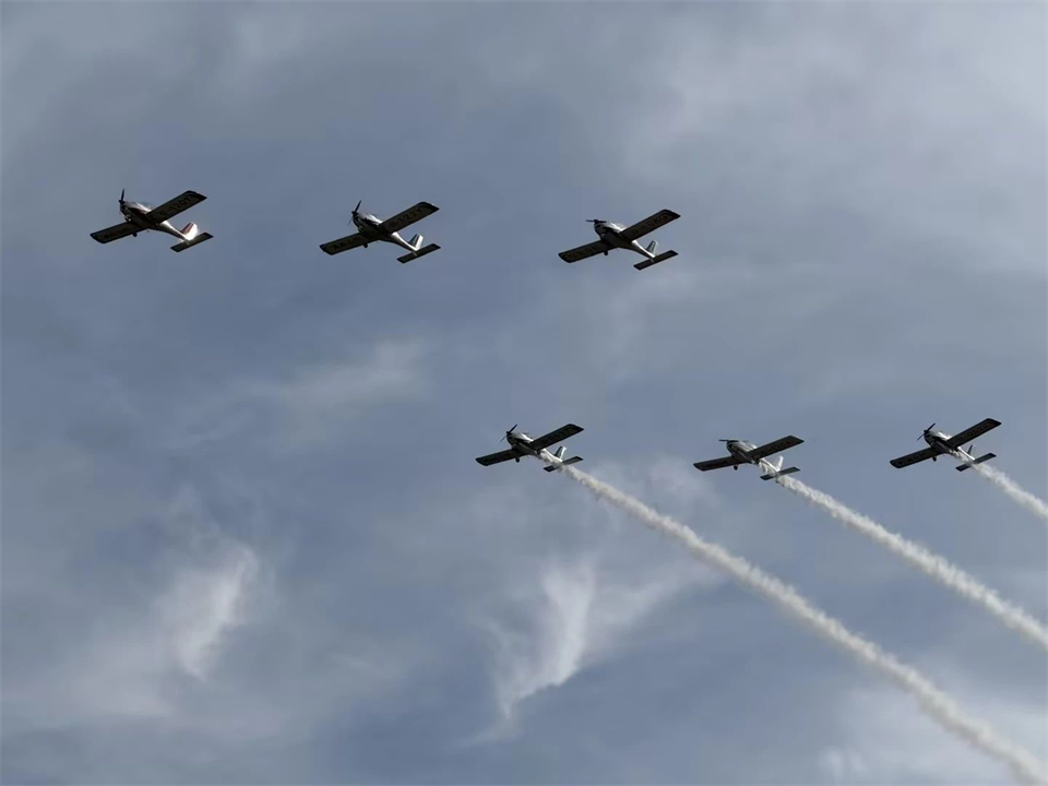 十年织得yp街机秀，，，，，践行初心创未来！yp街机航行演出队建设10周年庆典活动盛大举行