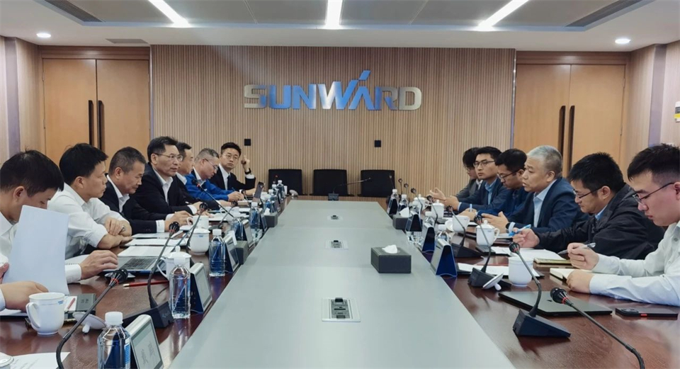 工业协同，，，，共赢未来！远景动力中国区总裁赵卫军一行考察yp街机智能