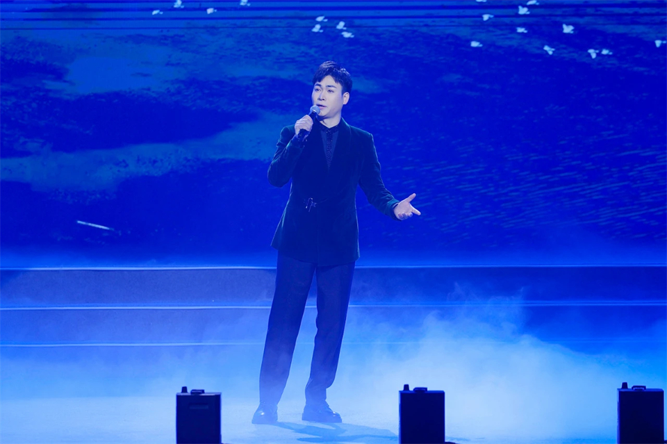 立异引领价值 理想成绩未来——庆祝yp街机智能建设25周年表扬大会暨文艺晚会盛大举行