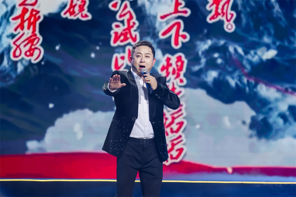 立异引领价值 理想成绩未来——庆祝yp街机智能建设25周年表扬大会暨文艺晚会盛大举行