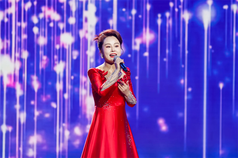 立异引领价值 理想成绩未来——庆祝yp街机智能建设25周年表扬大会暨文艺晚会盛大举行