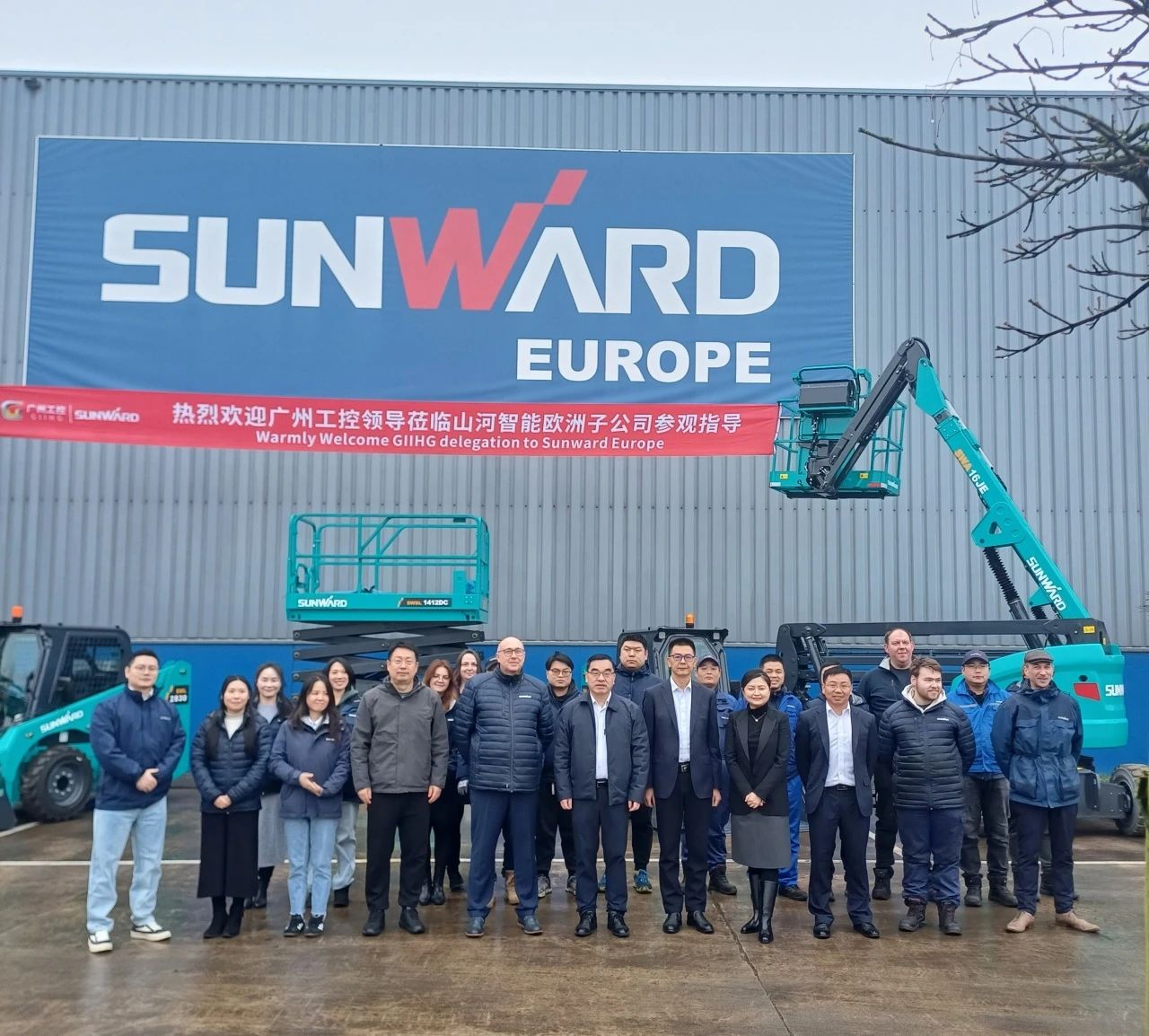 广州工控集团总司理王福铸率队考察yp街机智能欧洲子公司