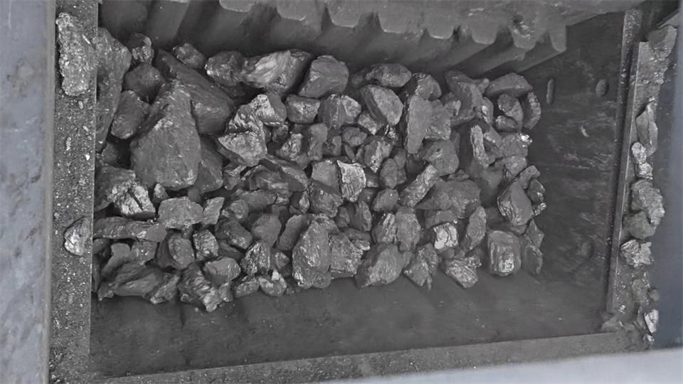 不惧-30℃极寒挑战，，，，，，，，yp街机普石勒破碎筛分装备稳固运行！