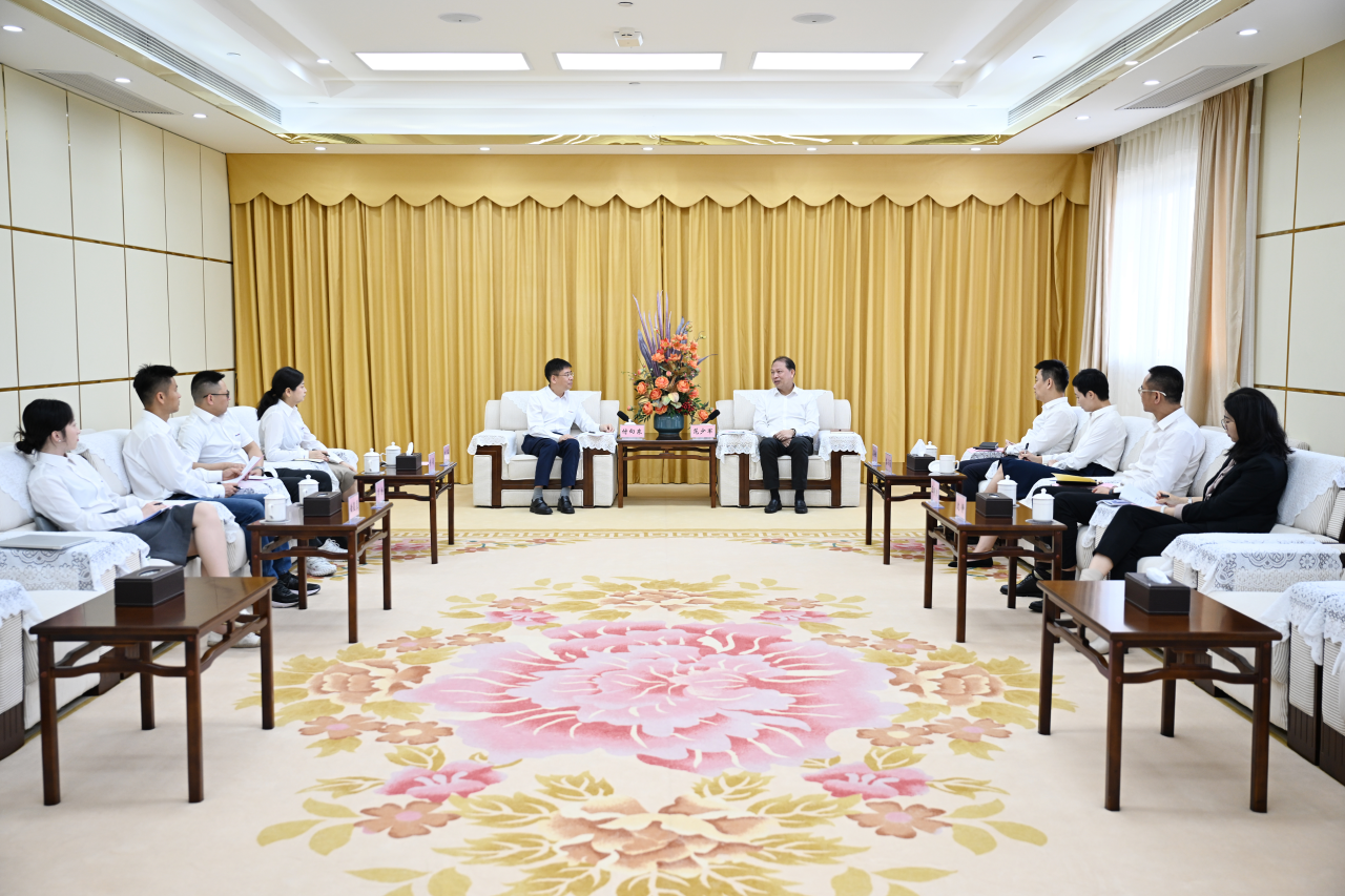 范少军会见yp街机智能董事长付向东