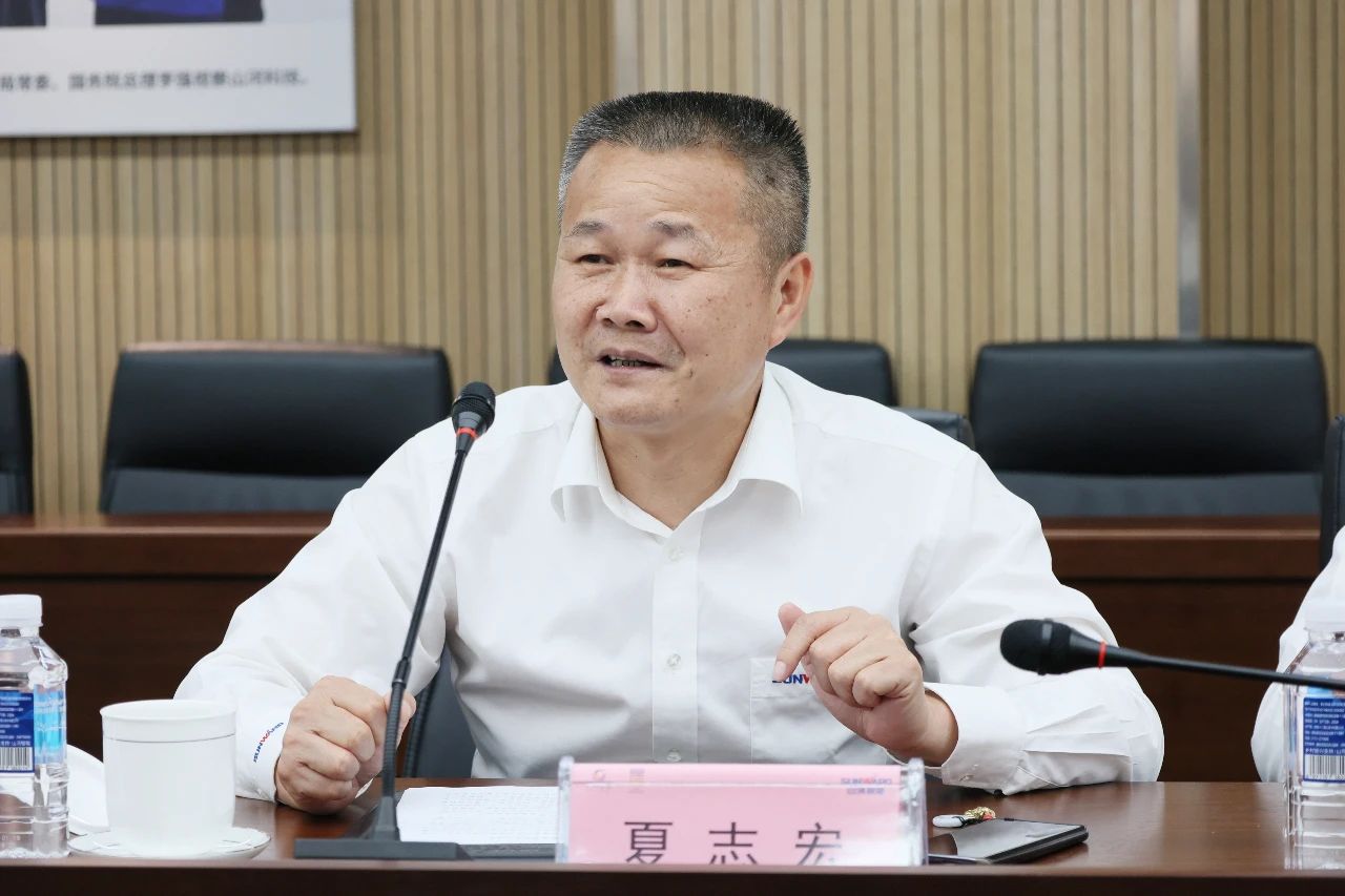 天能控股集团党委书记、董事长张天任率队到访yp街机智能