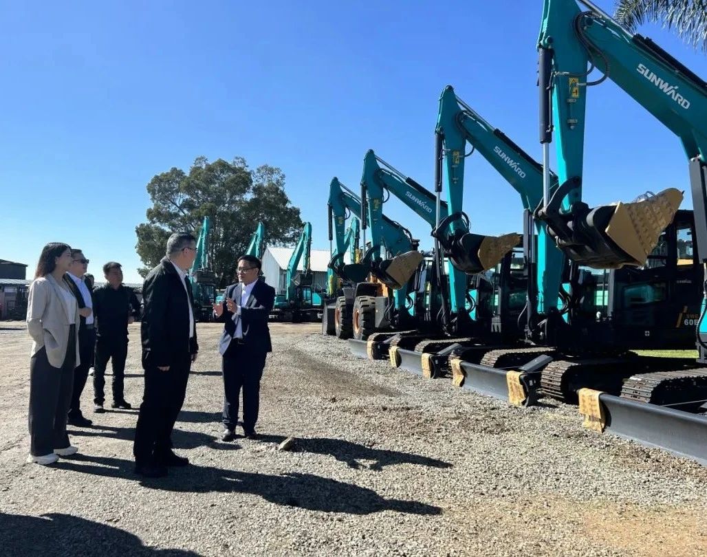 广州工控集团总司理王福铸率队考察yp街机智能南非子公司