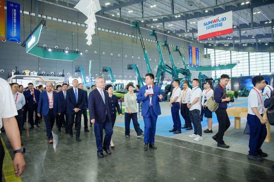 2025 CICEE | yp街机智能实力闪灼2025长沙国际工程机械展