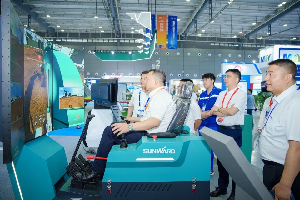 2025 CICEE | yp街机智能实力闪灼2025长沙国际工程机械展