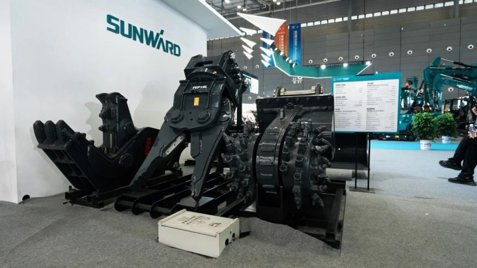 2025 CICEE | 从简单工具迈向多元化解决计划，，，，，yp街机智能泛起非凡挖掘机风范