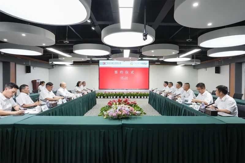 yp街机智能与易普力公司深化战略相助，，，，，，，共筑混装装备手艺转化新标杆