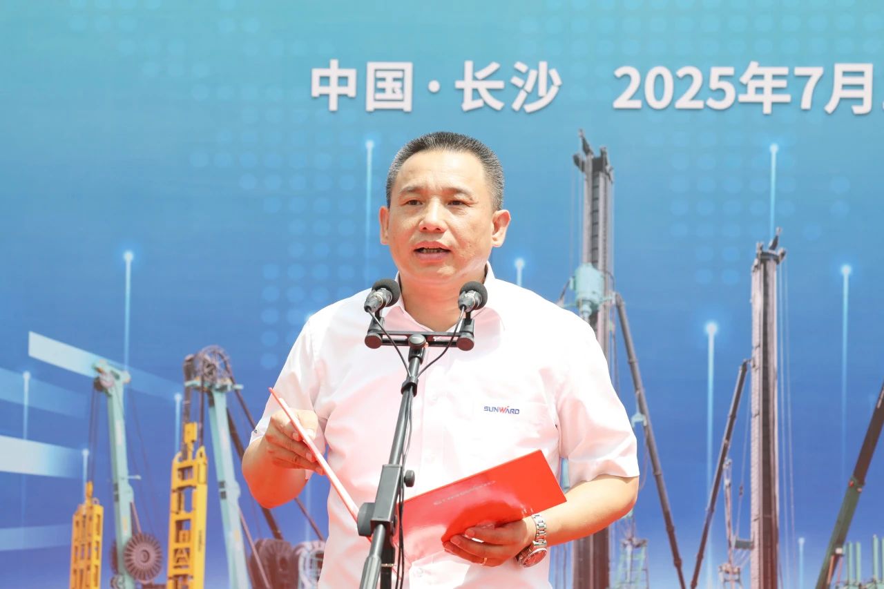 “破纪录王者”再出征！yp街机智能SWDM800旋挖钻机乐成交机