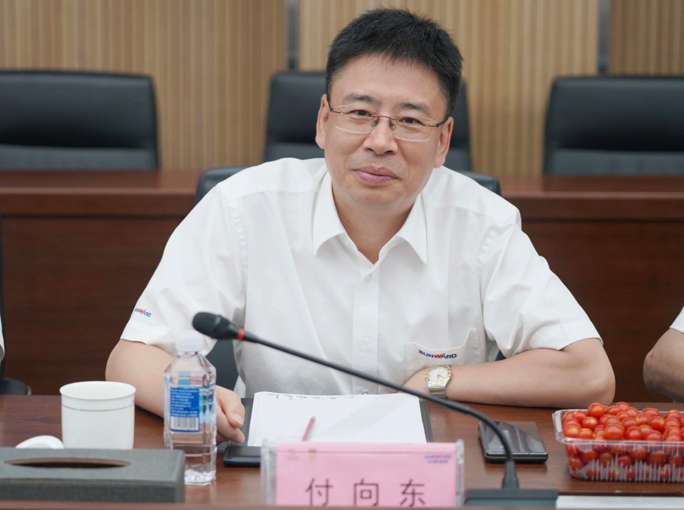 深化协同，，，，，，，同营生长！中铝国际董事长李宜华、长沙有色院董事长谭荣和到访yp街机智能