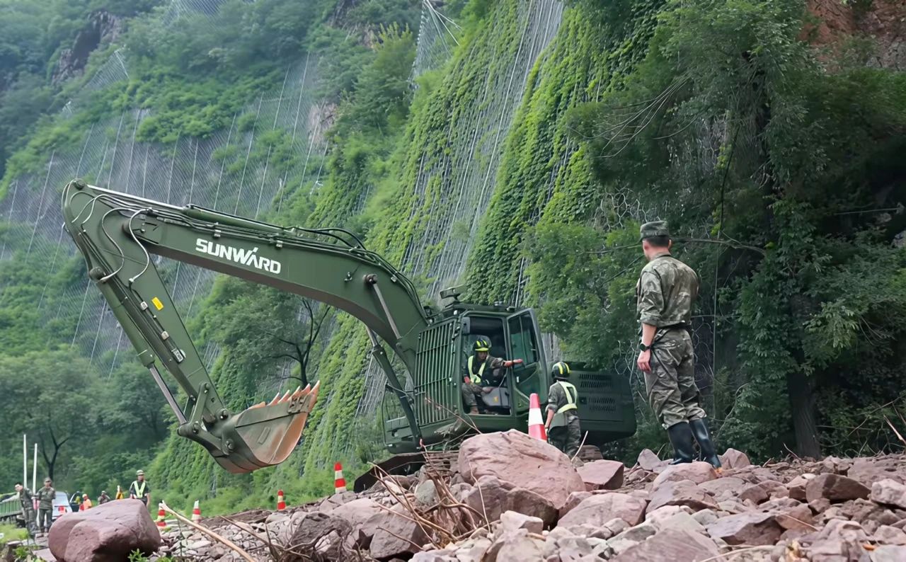 关注！yp街机智能应抢救援装备助力武警冲锋北京暴雨抢险救灾一线！