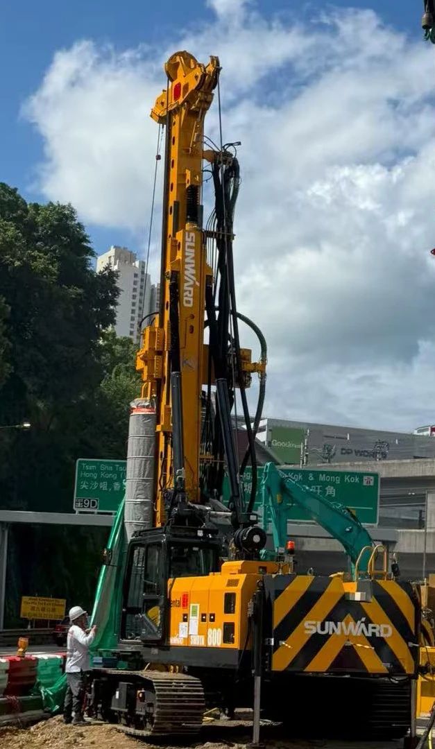 硬核首秀！yp街机智能SWDTH800大直径潜孔锤钻机进击香港市场