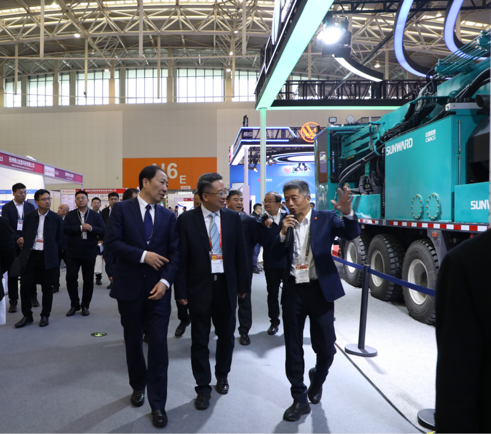 yp街机智能携手“战略相助同伴”中国煤炭地质总局精彩亮相2025中国国际矿业大会