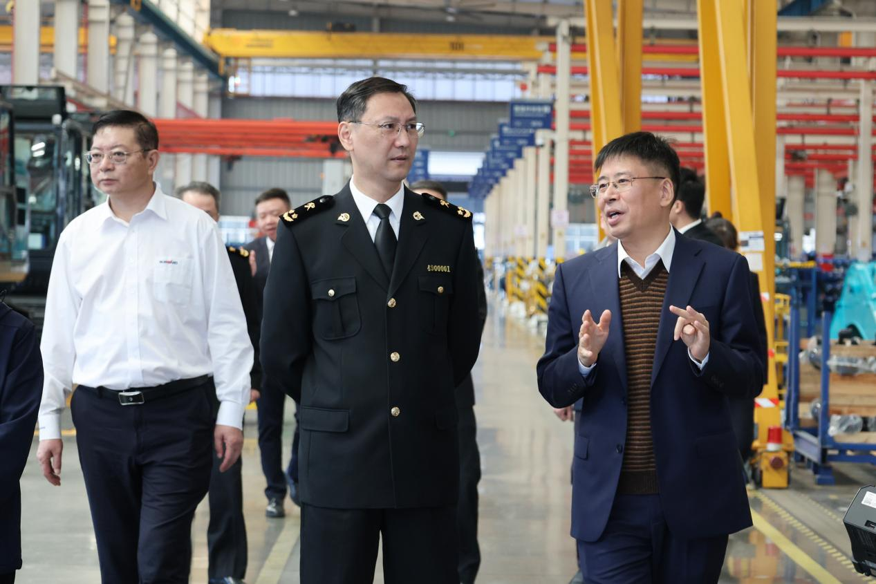 长沙海关关长、党委书记顾炯调研yp街机智能