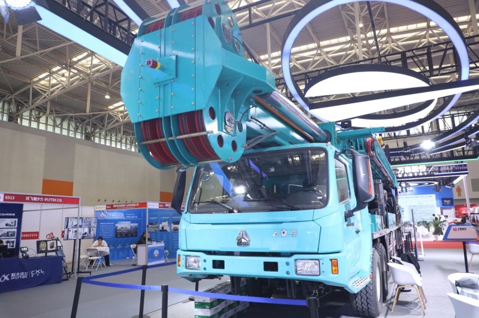 “地勘装备能力提升的重大突破”！yp街机智能联合中国煤炭地质总局宣布T138车载钻机