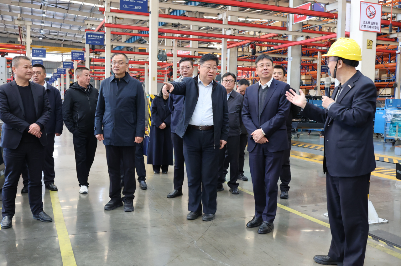 新矿投资集团党委书记、董事长王漠到访yp街机智能